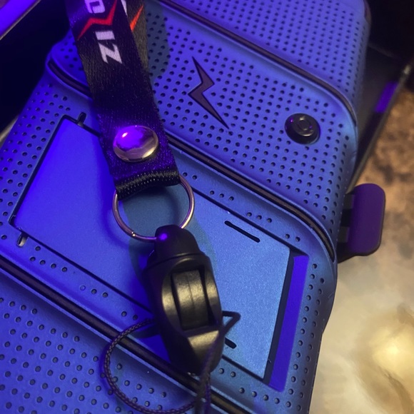 Phone case - Picture 5 of 9